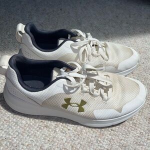 Under Armour sneakers women’s size 11 white